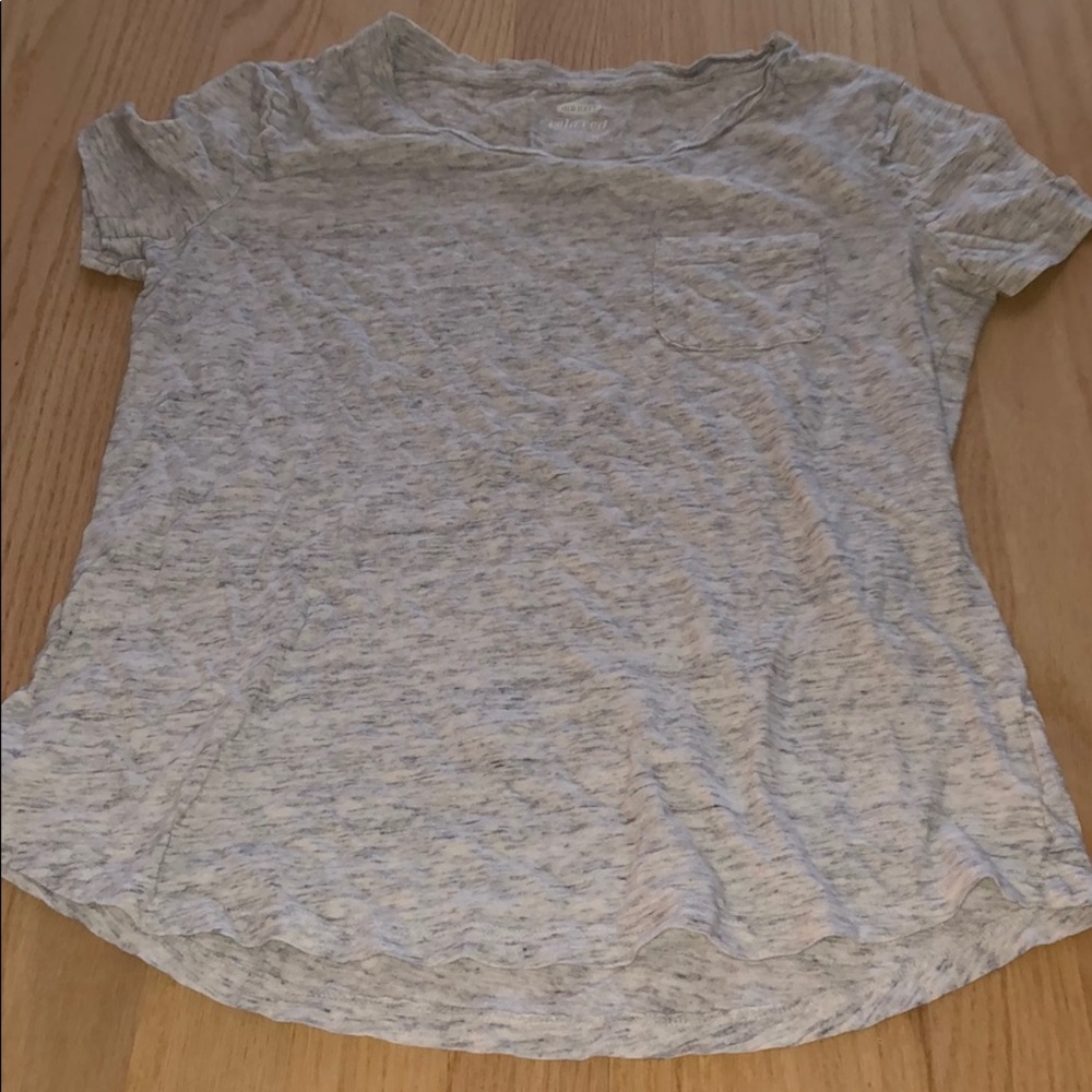 t-shirt with a front pocket